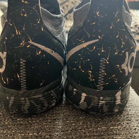 Men’s Nike basketball shoes main image 9
